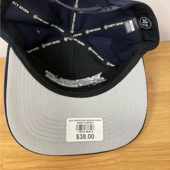 New York Yankees '47 Brand 2024 World Series Hitch Navy Adjustable Snapback Hat - Picture 4 of 4